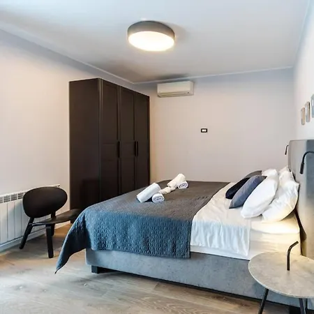 Beautiful Gallova With Heated Pool Villa *